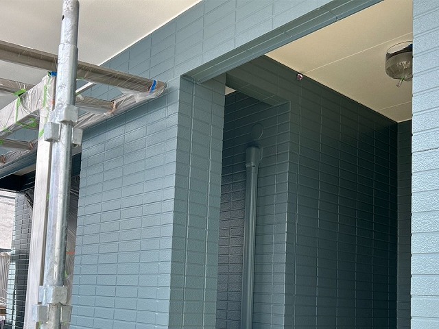 高松市の住宅外壁塗装が完成、経年劣化を解消して美観と機能性を高めた仕上がり