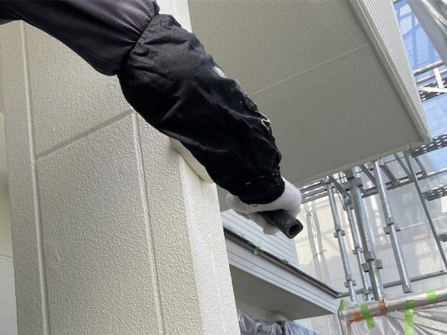 高松市にてALC外壁や付帯部への塗装が完成、機能と美観を回復した仕上がり