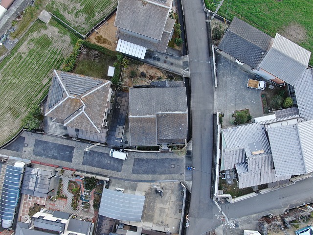 ドローンを用いた住宅屋根の現場調査