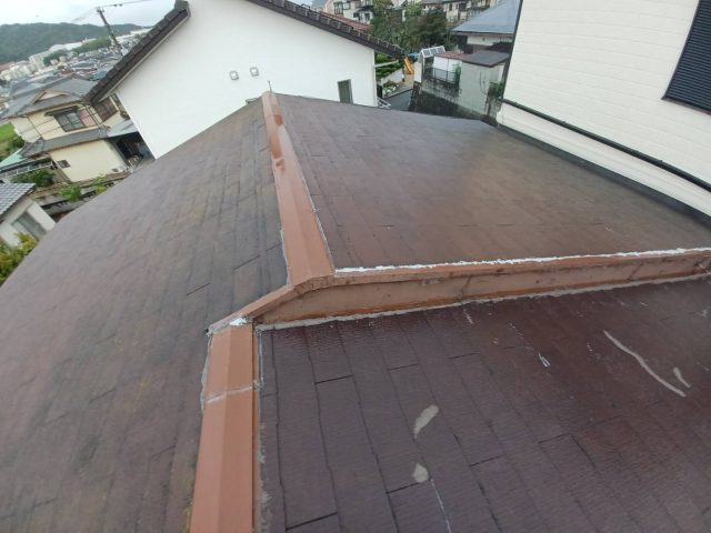 高松市で点検したスレート屋根の棟