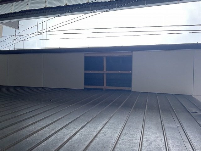 軒天が落下した箇所の状況