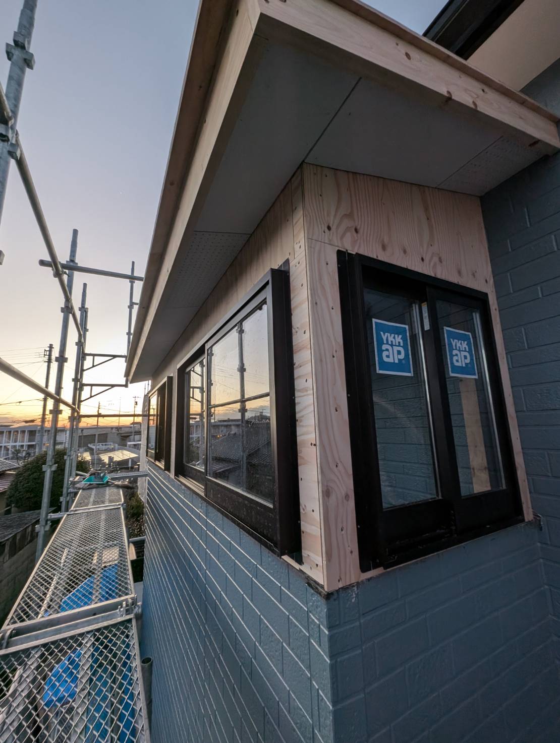 丸亀市　ベランダ部分の軒天設置