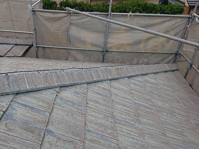 モニエル瓦屋根隅棟へのラバーロック工法が完了