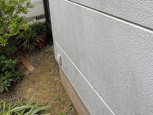 住宅の外壁無料点検でALC外壁にカビの発生を確認