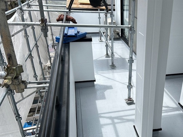 ベランダ防水塗装の完成後状況