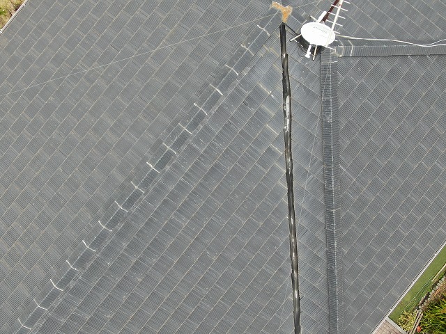 屋根棟瓦のラバーロックに劣化を確認した無料点検