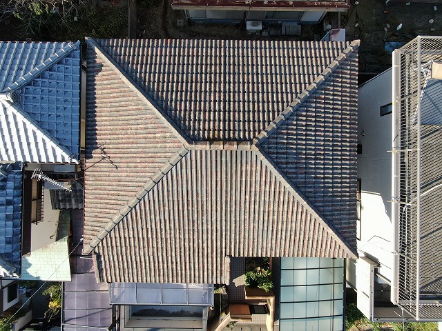 高松市でドローン点検！モニエル瓦（乾式コンクリート）の劣化と見分け方を解説！