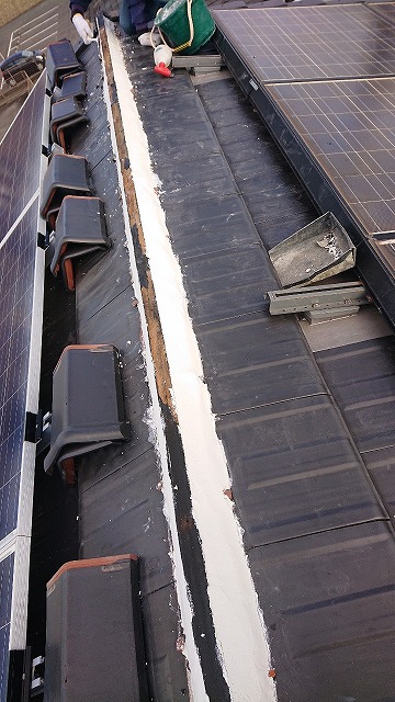 丸亀市　屋根の棟施工