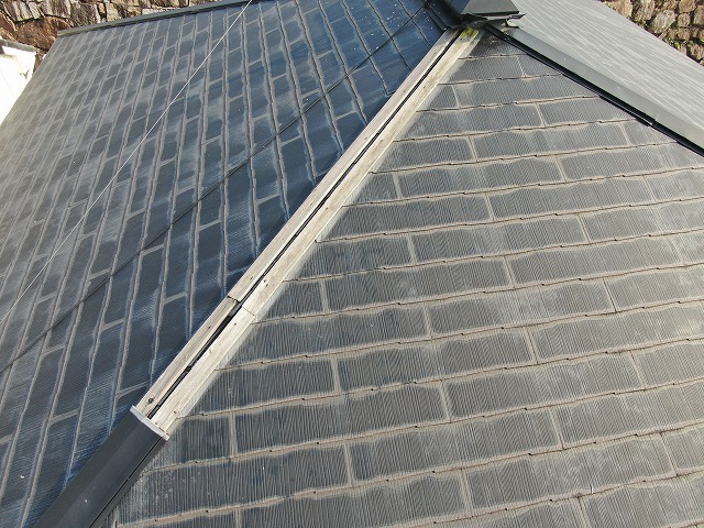 棟板金が無くなっている写真