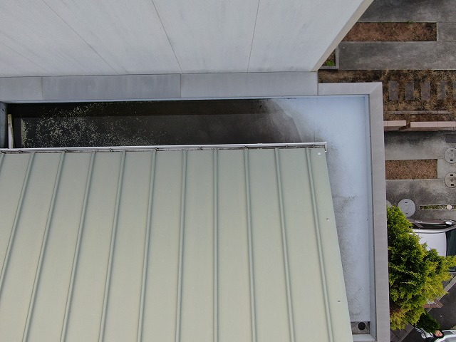 高松市　陸屋根のカビ