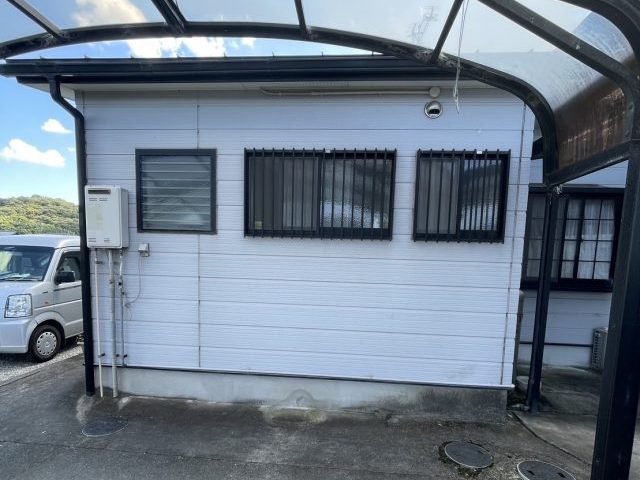 善通寺市の塗膜が劣化していた外壁