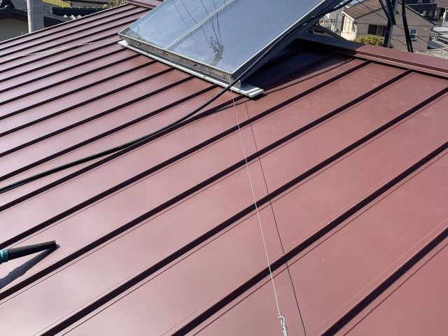 牟礼町にて「アポロルーフ」を使用した嵌合立平葺き工事で屋根カバー！再発した雨漏りを解消