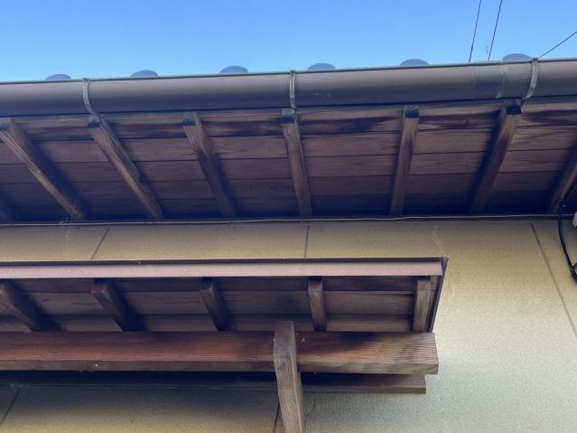 三木町の劣化が進行した軒天