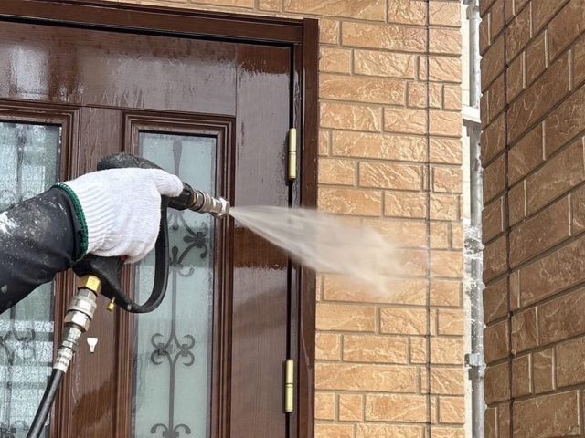 高松市の外壁塗装における高圧洗浄