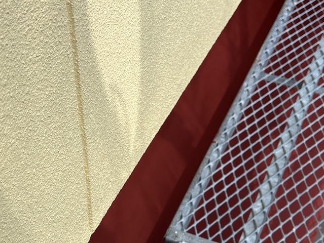 三木町で下塗り工程の錆止め塗布後