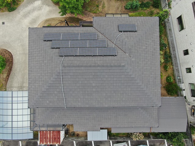 高松市 梅雨前にドローン点検!谷板金に干渉している瓦の破損のリスクとは?